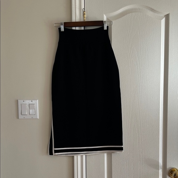 Brand new Kendall and Kylie Black and White Women's Skirt - Picture 2 of 3